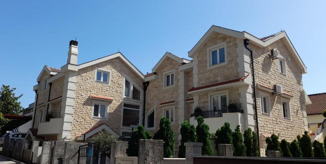 42° North Apartments تيفات المظهر الخارجي الصورة